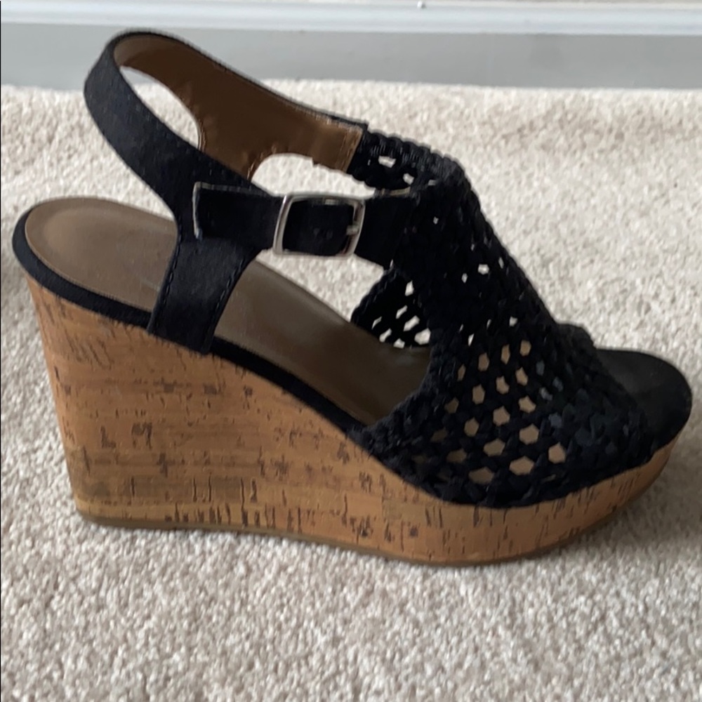 size 7 SO Brand black crochet wedges (4 in)